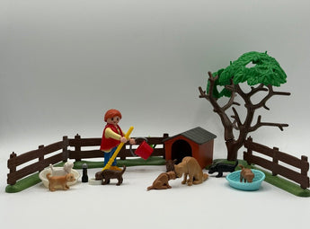 Playmobil Hunde-Zuchtstation mit Welpen-1