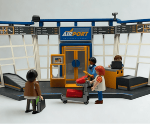 Playmobil Flughafen mit Check - in & Sicherheitskontrolle - 1