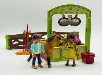 Playmobil Spirit Pferdebox mit Javier und Pru-1